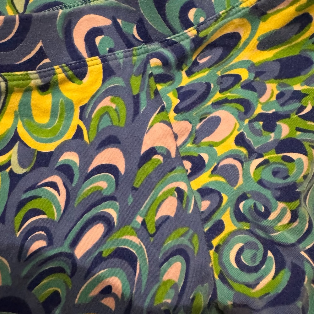 Lilly Pulitzer Luxletic Weekender Leggings in Lilly’s Lagoon print Girls L 10-12
